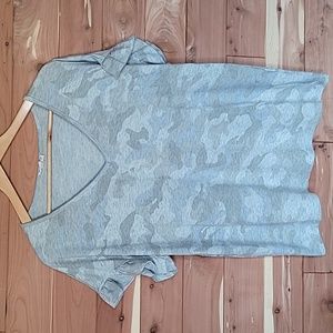 Jane & Delancey Short-Sleeve Top, Size XL, Grey & Blue Camo, Ruffles
